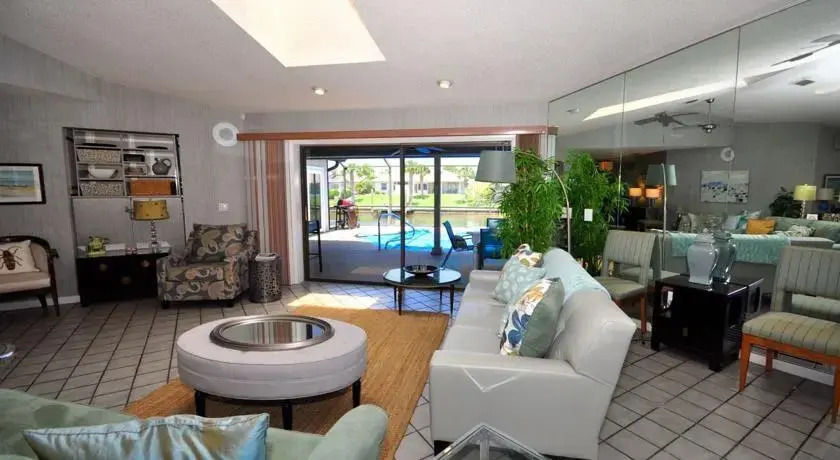Collingdale House by Vacation Rental Pros