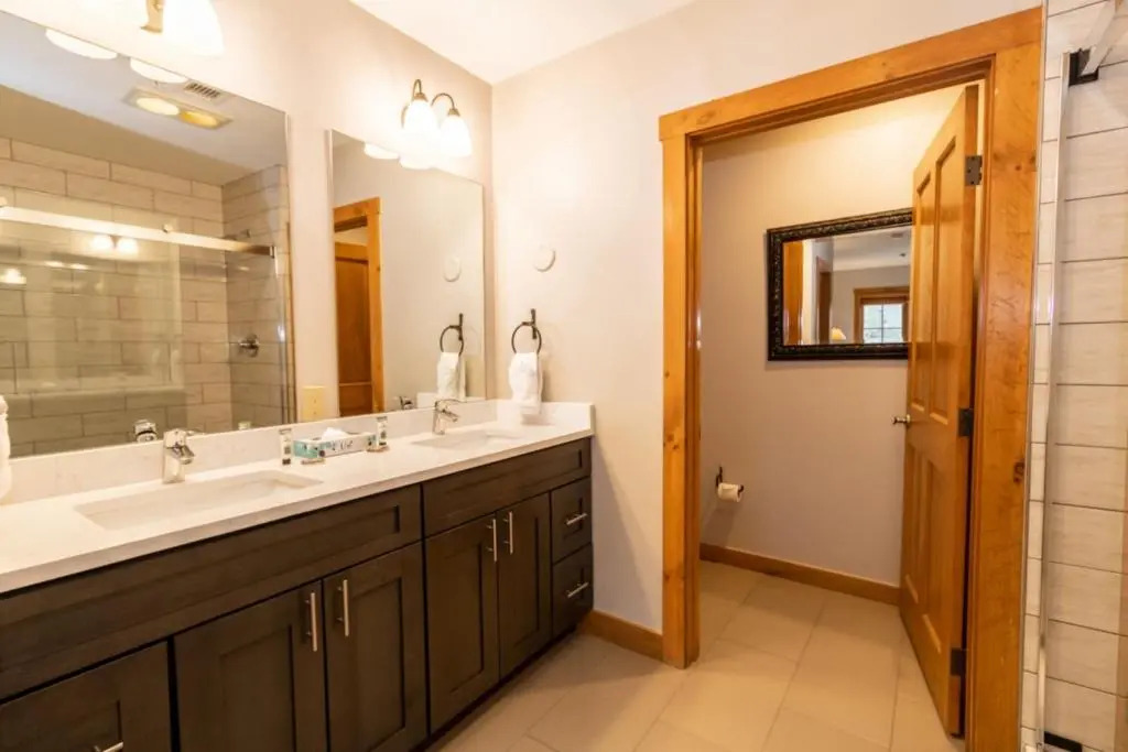 1 Bedroom Colorado Vacation Rental In River Run Village Steps From The Summit Express Gondola