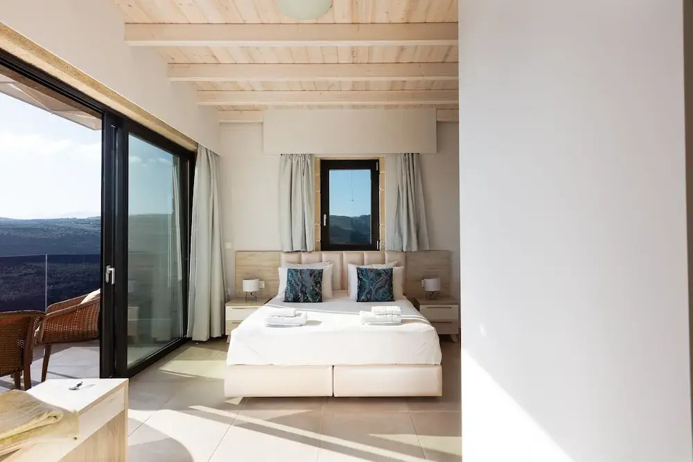 Argyrie Villas, luxury, amazing sea view, heated pool