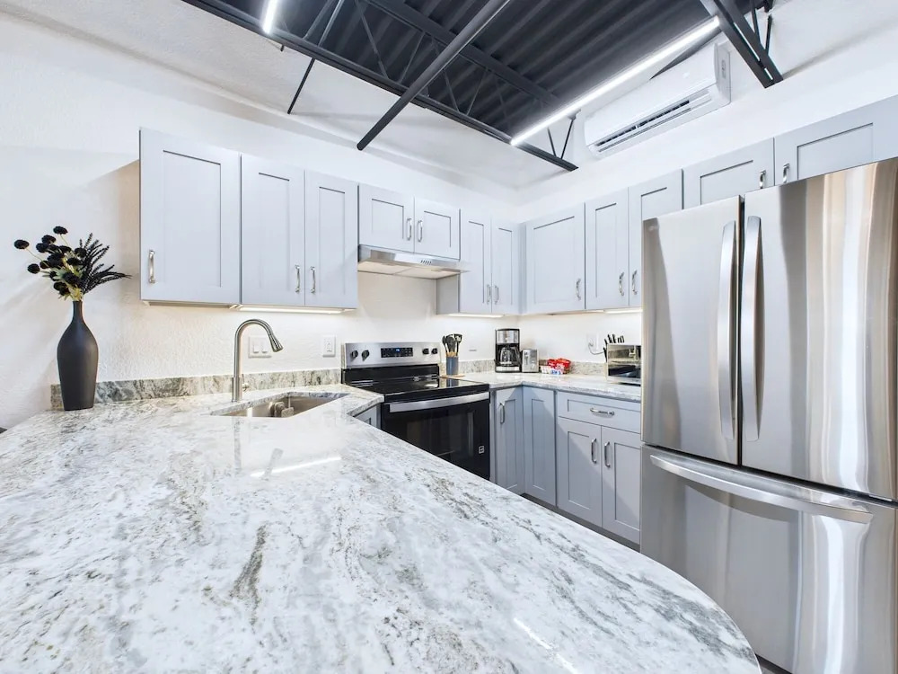 Chic Loft Retreat Near Port Canaveral -unit 202