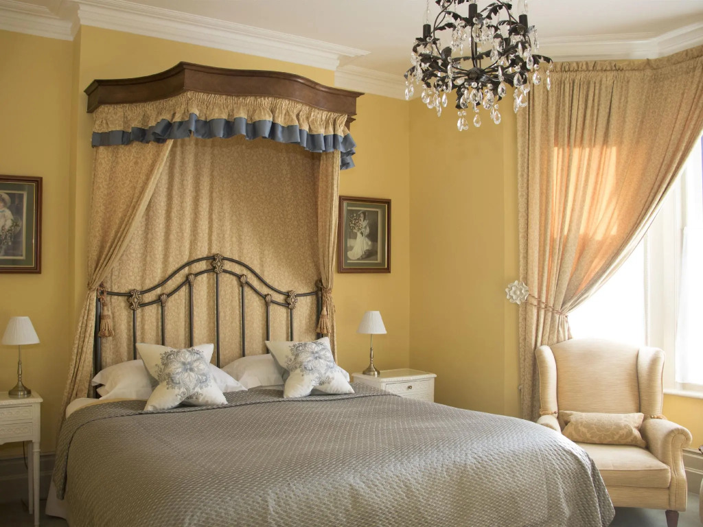Albert & Victoria Guest house