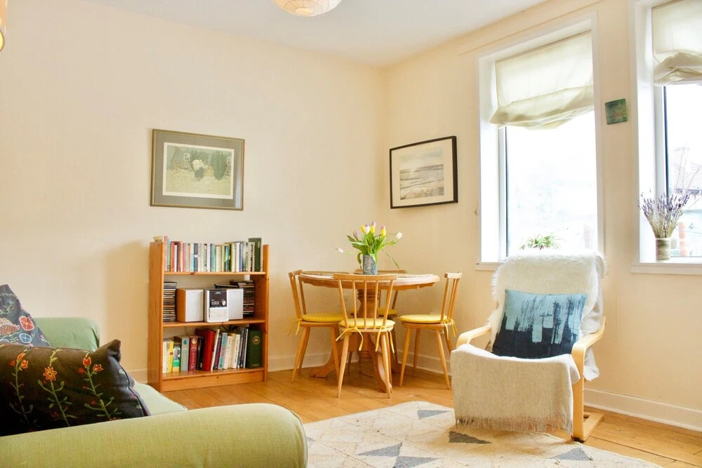 1 Bedroom Private Garden Flat