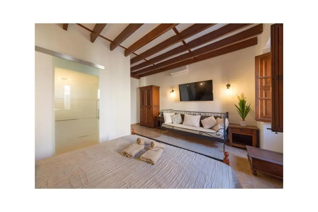 Boutique Hostal "Born53" im Stadtkern von Llucmajor, Mallorca