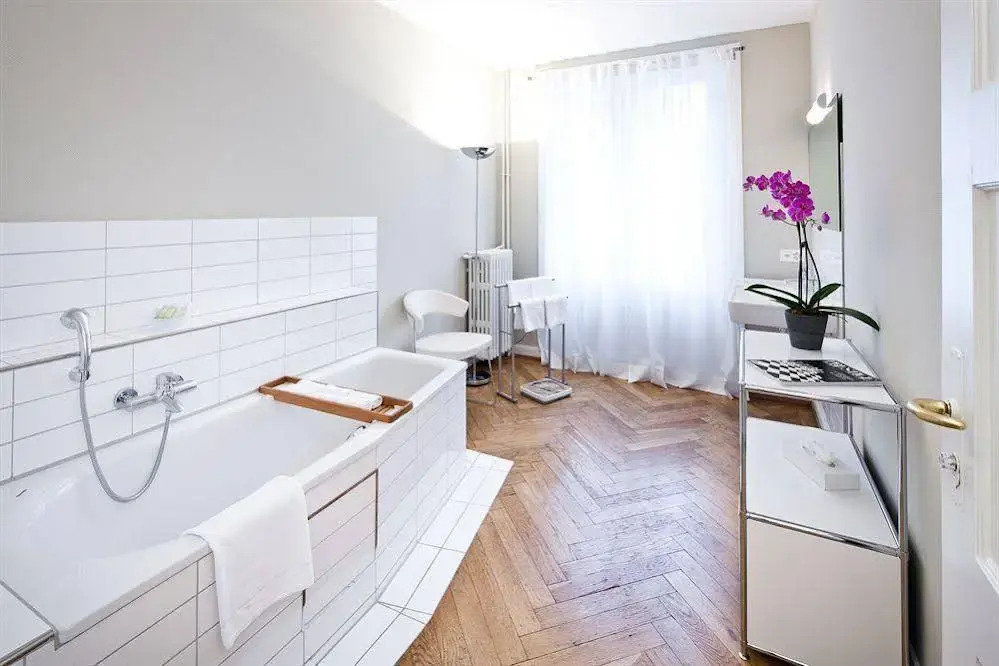 Jenatsch Apartments