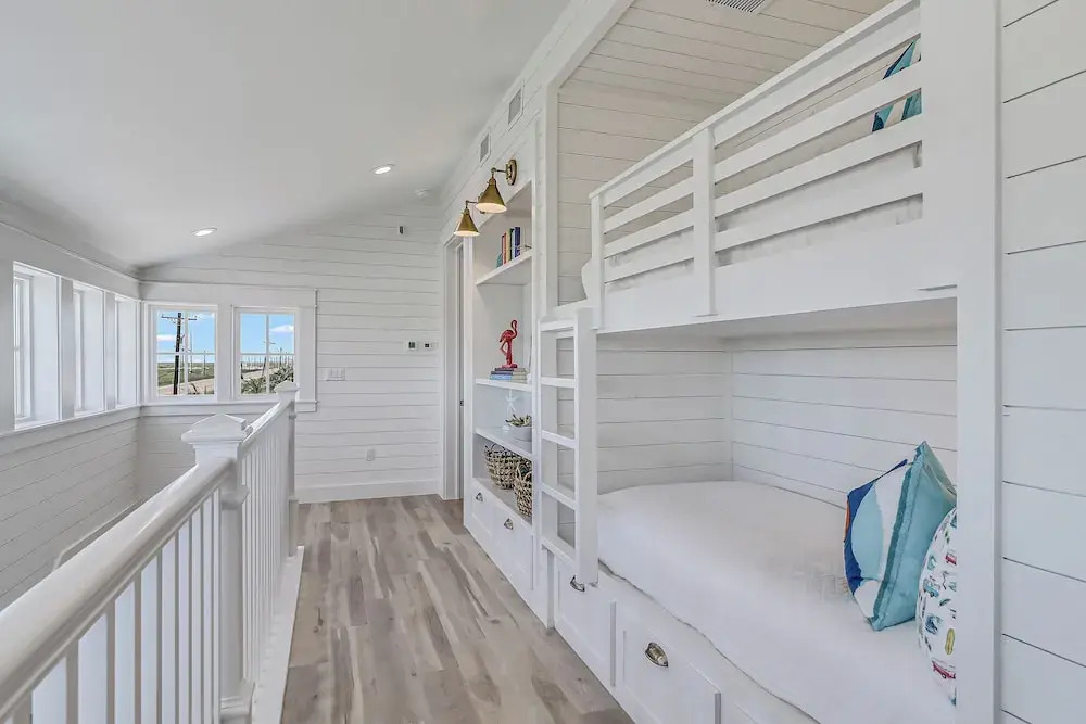 The Coastal Cottage 210esc-b