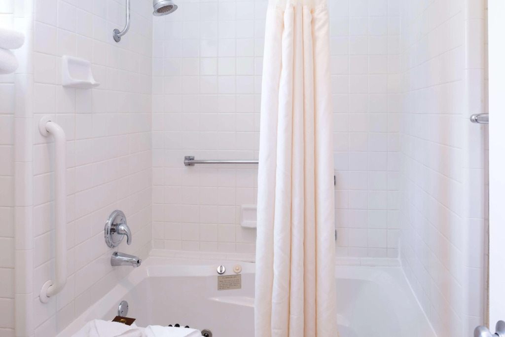 Best Western Plus Black Oak
