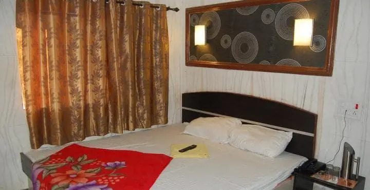 Hotel Deep Palace