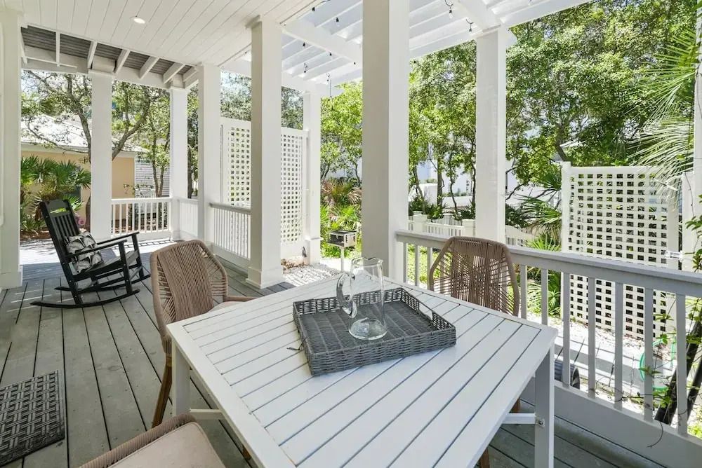 Stella By The Sea 3 Bedroom Home by RedAwning