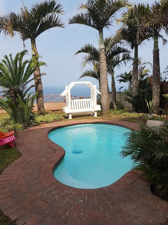 Bluff Tradewinds