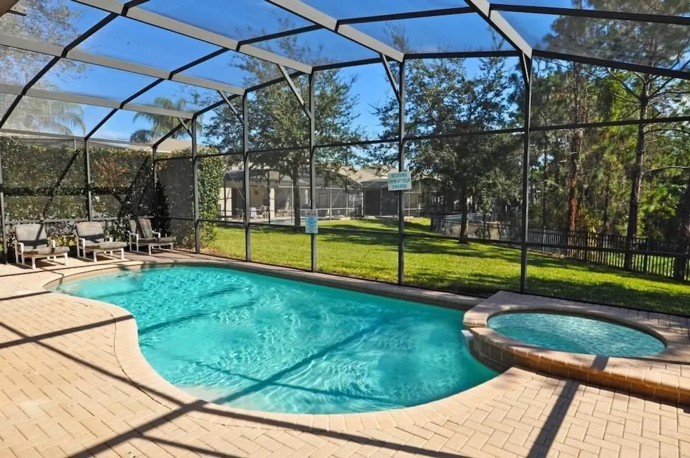 2653 The Windsor House 6 Bedroom by Florida Star