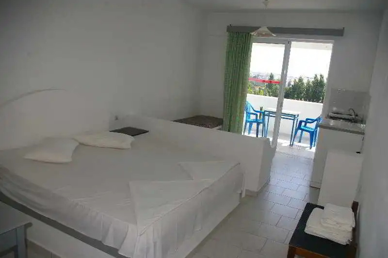 Kardamos Hotel
