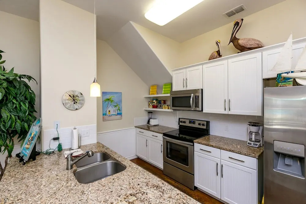 Rare 5BR Pirates Bay Condo by RedAwning