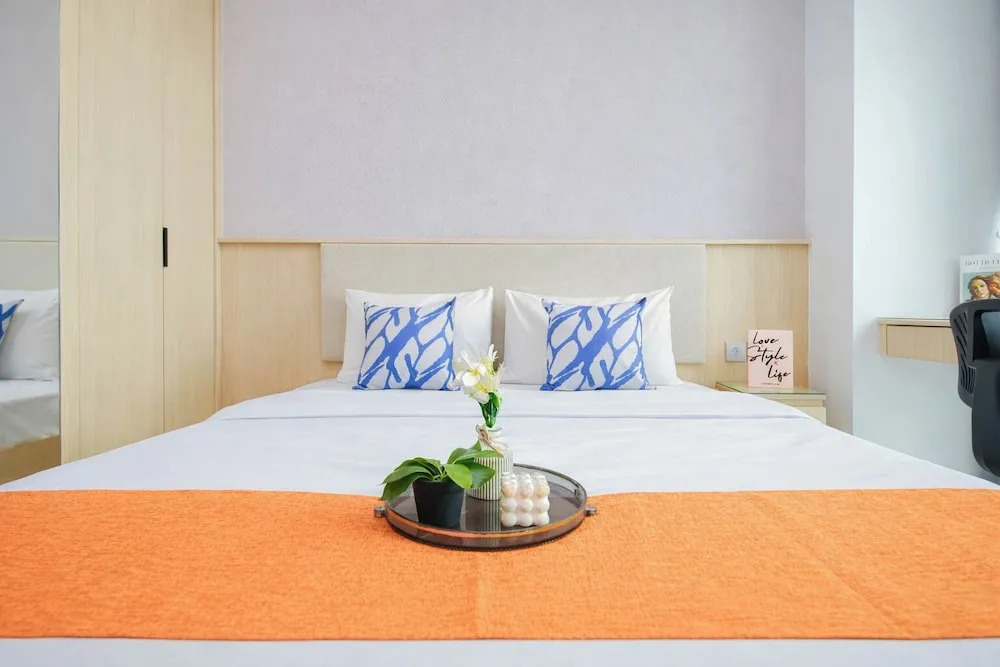 Neat Studio For 2 Pax At B Residence Grogol