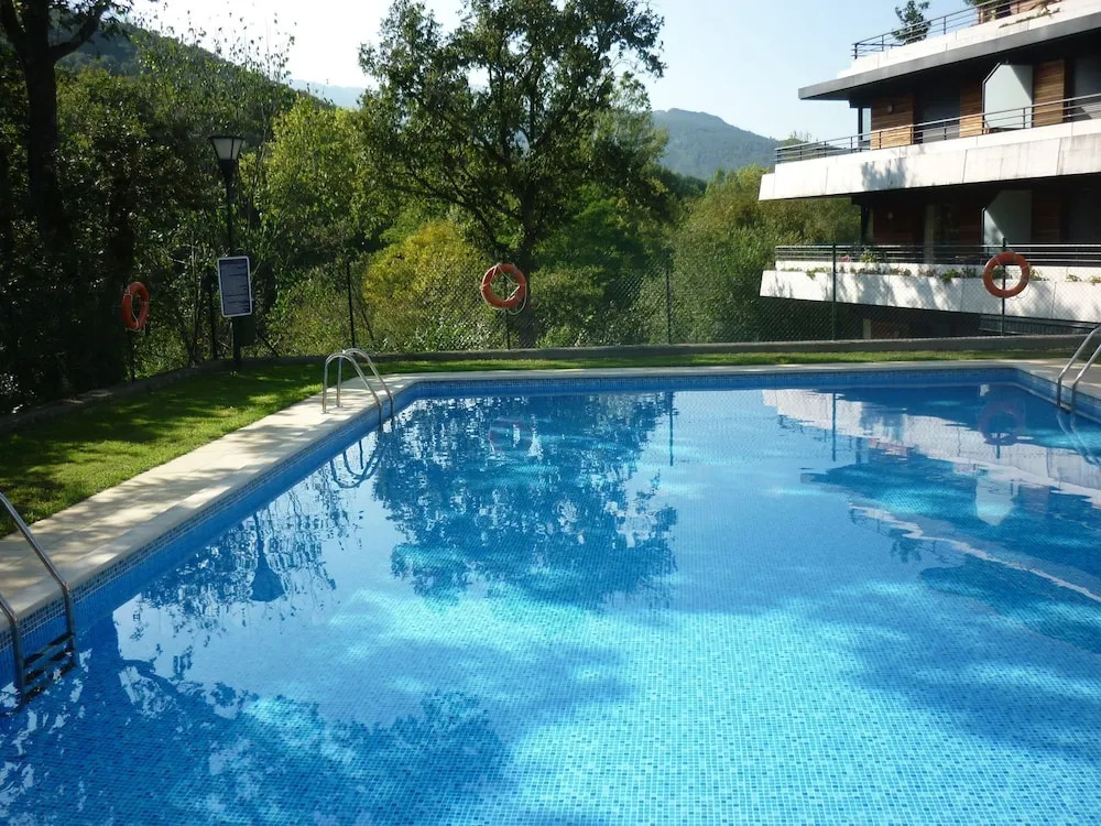 Restful Apartment With Garden, Private Terrace,swimming Pool