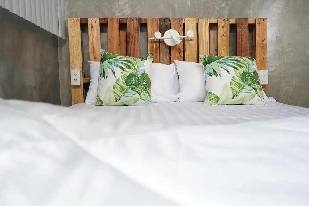 Coziness is near the city - Budget friendly hostel !