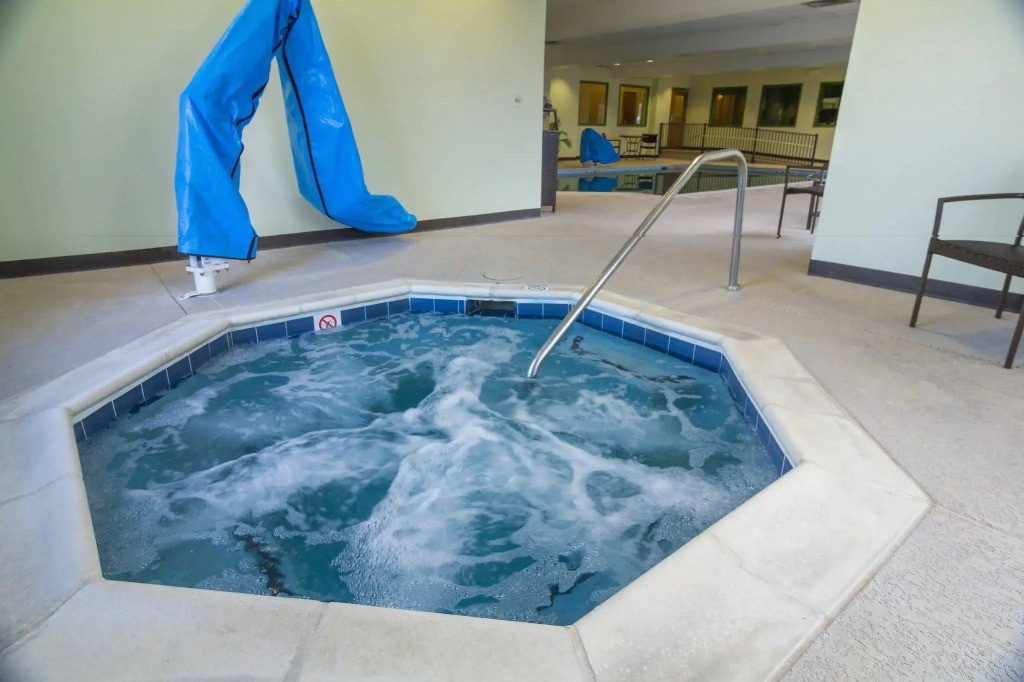 Holiday Inn Express and Suites Winchester by IHG