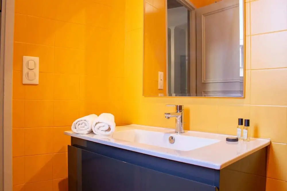 Spacious 3-bdr Apartment Near La Grande Plage