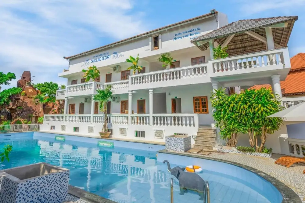 Caroline Resort