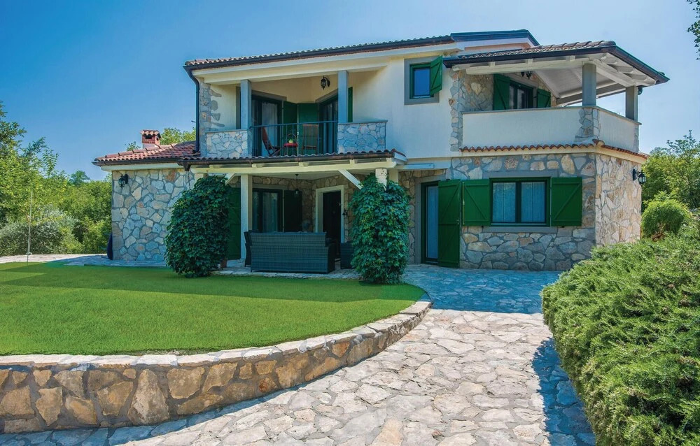 Lovely Home In Malinska