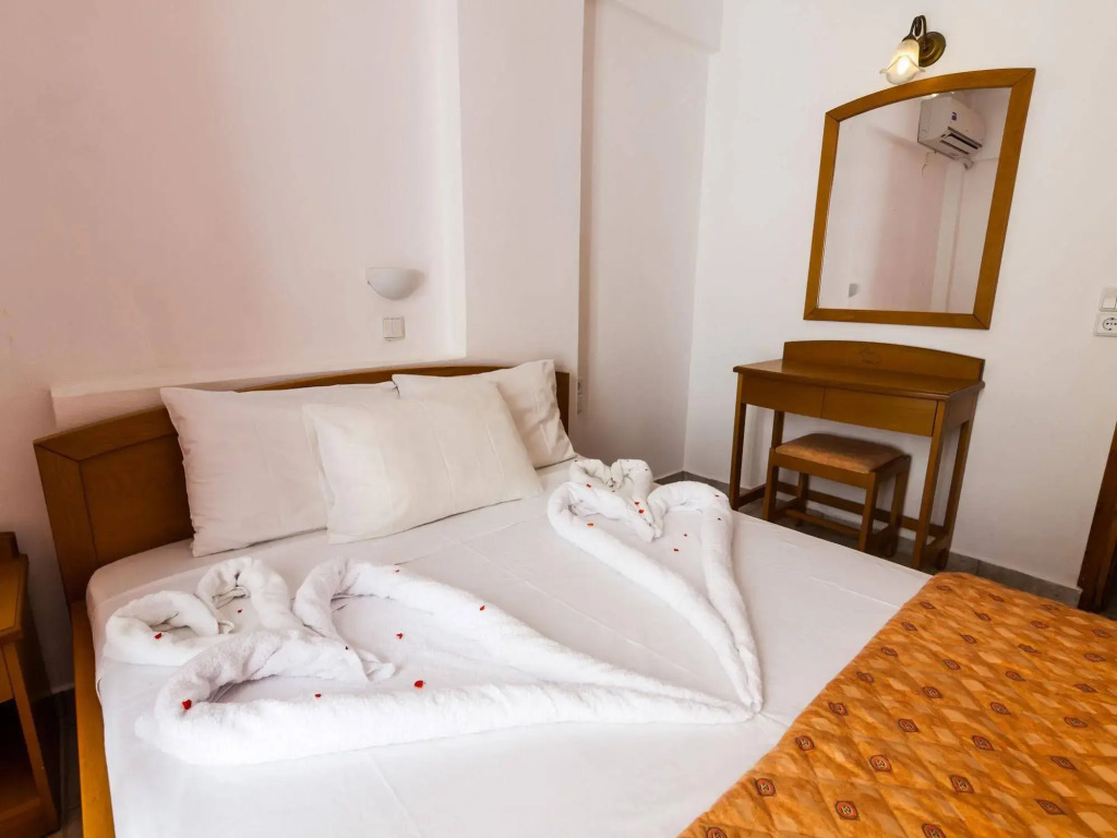Villa Elite "by Checkin" Adults Only