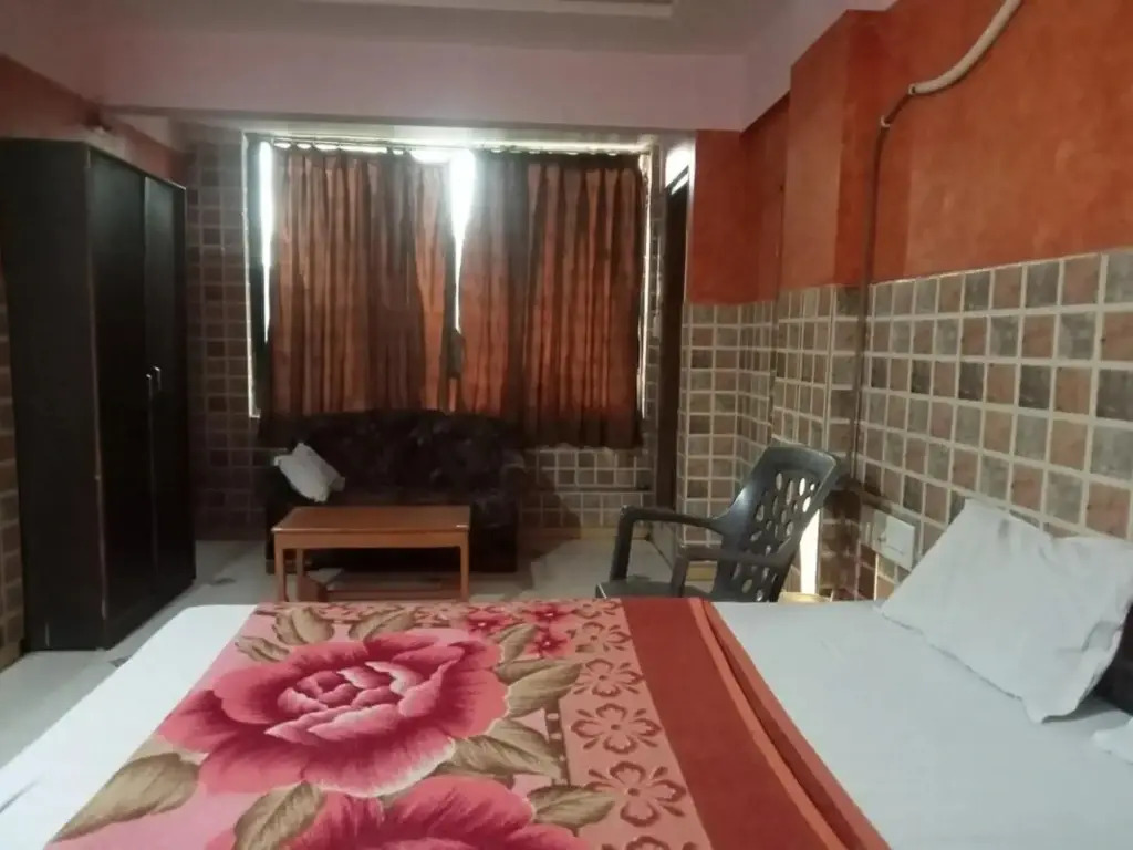 Maheman Guest House