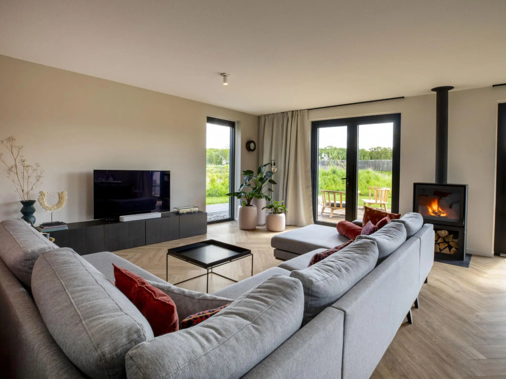 Beautiful Villa With Spacious Garden
