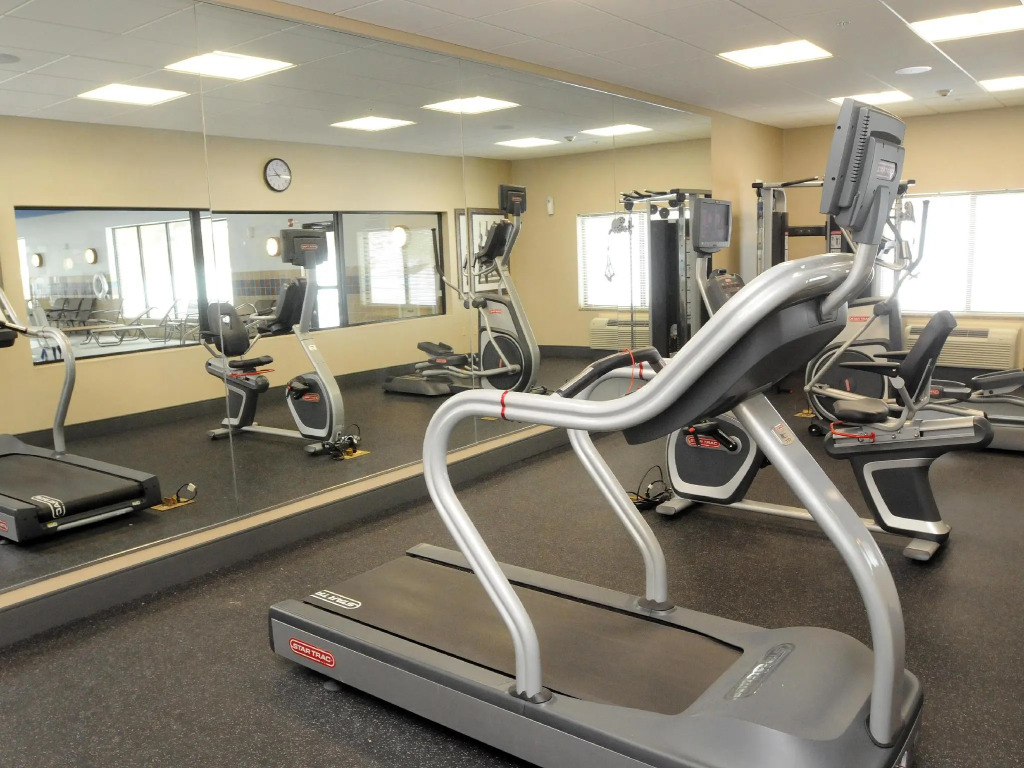 Holiday Inn Express & Suites Cambridge by IHG
