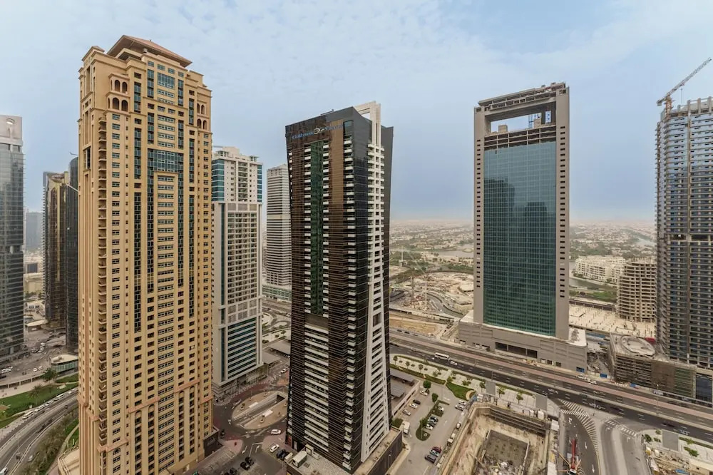 Maison Privee - Modern Living with Premium Amenities close to Marina