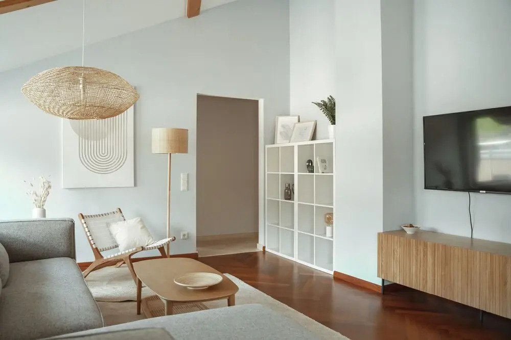 Exquisite 3BR Penthouse w Balc TV & Prkg