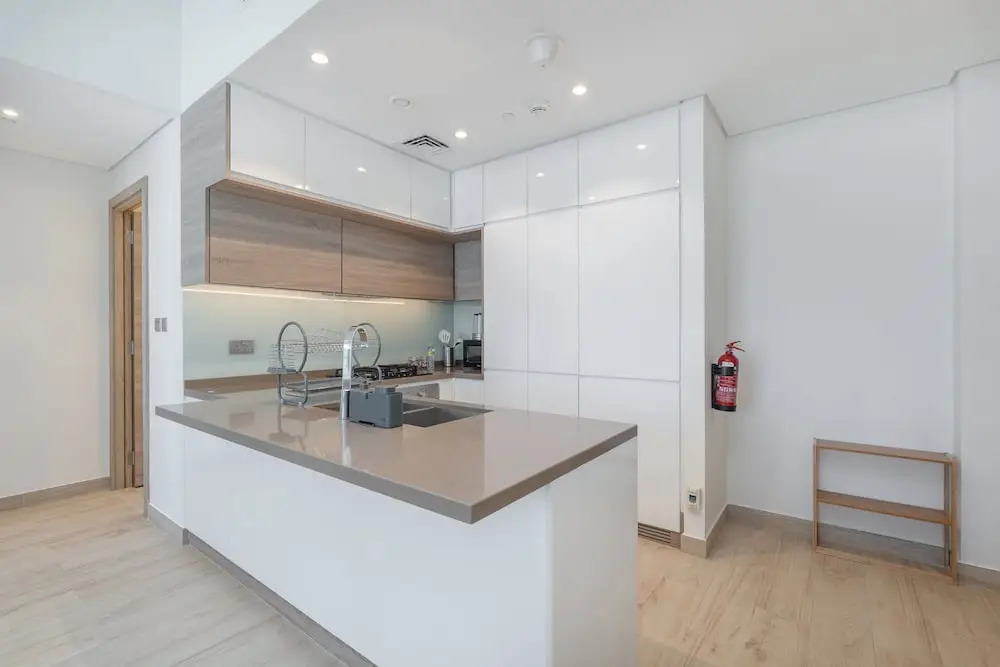 Sleek 1 Bedroom in Studio One With Great Amenities