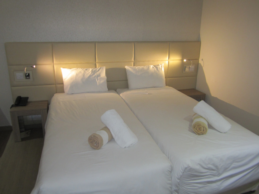 Melpo Antia Hotel & Suites