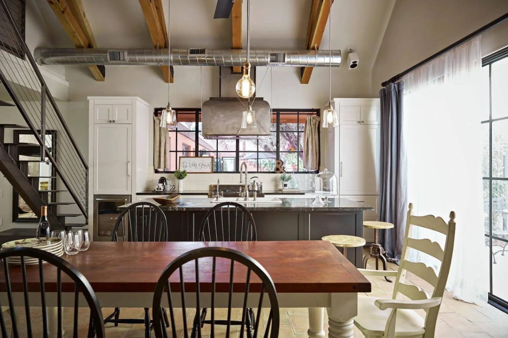 Bespoke Inn Scottsdale