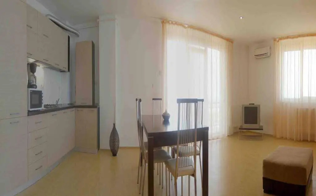 Hera Apartments