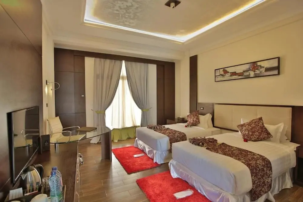 Rori Hotel