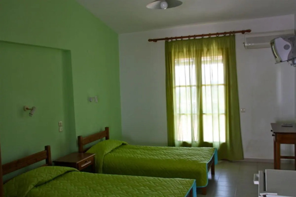 Esperos Hotel