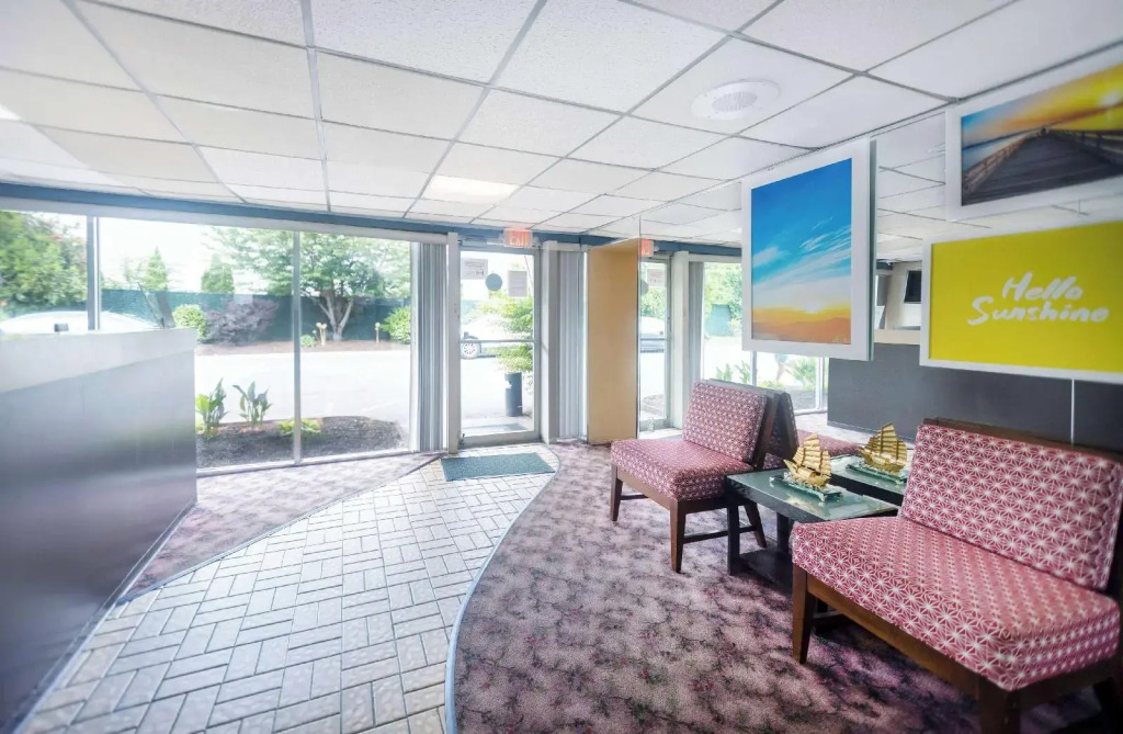 Days Inn Hicksville - Long Island