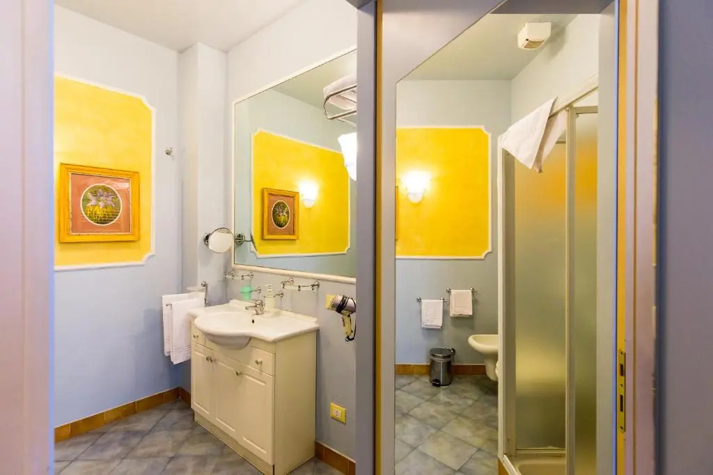 Antica Residenza DAzeglio Room&Breakfast di Charme