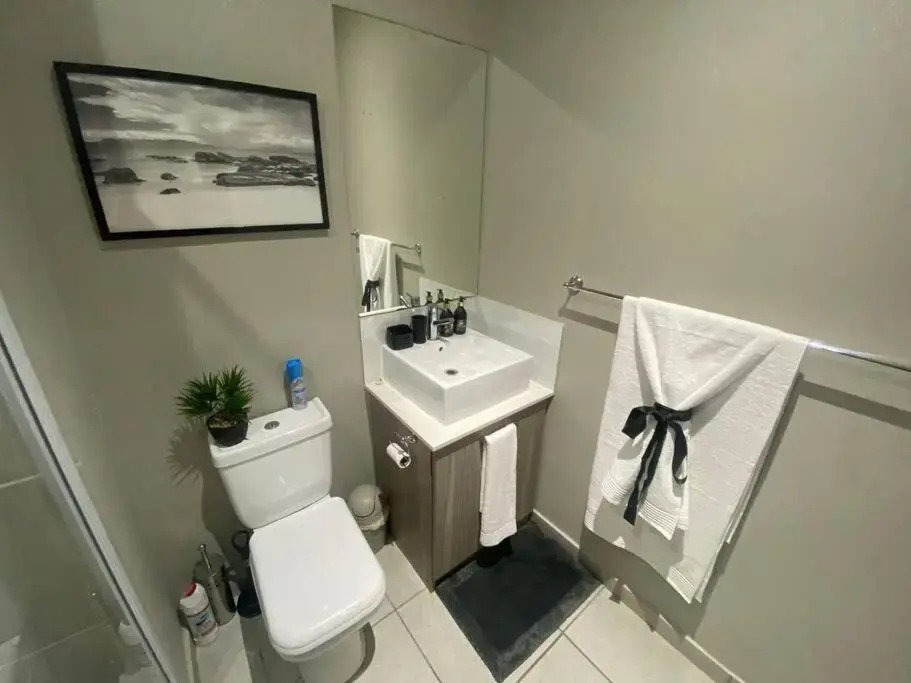 Stylish Dante’s 1-bedroom condo free Wifi & Cinema