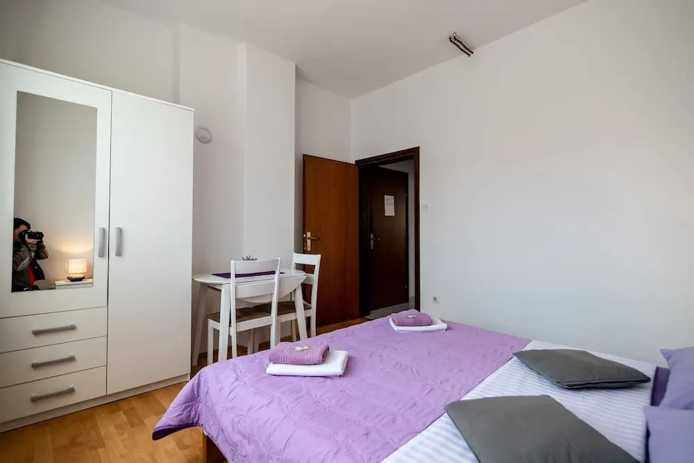 Room Anton