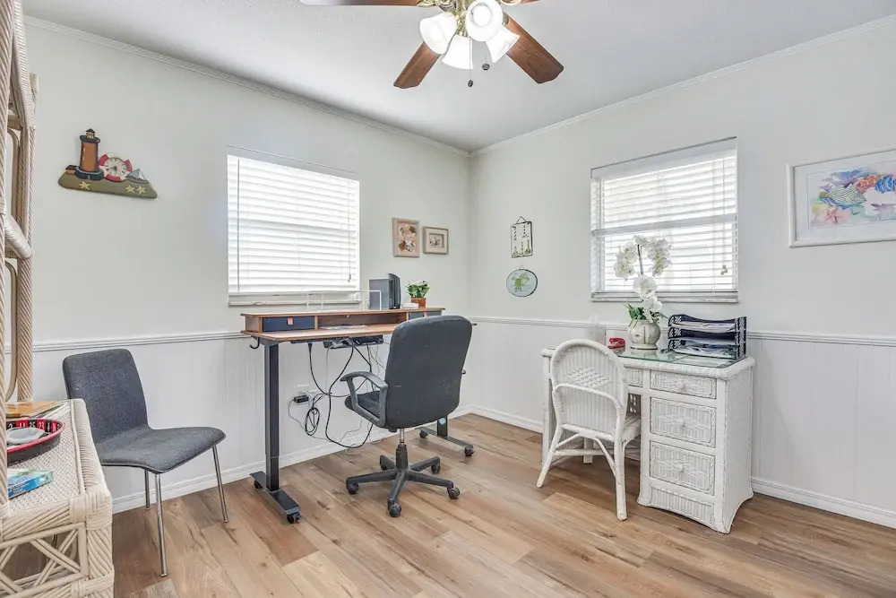 1 Mi to Anna Maria Island: Pet-friendly Retreat