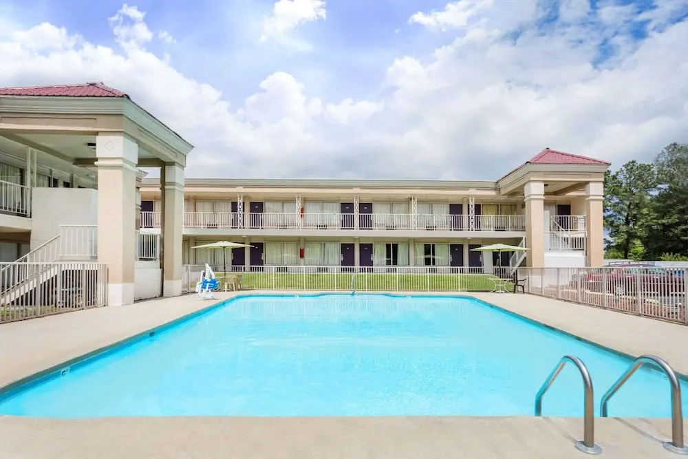 Days Inn Greensboro Airport