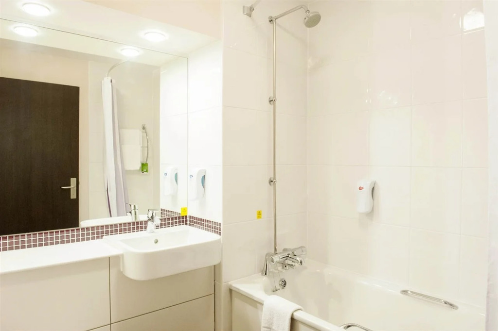 Premier Inn Bath City Centre