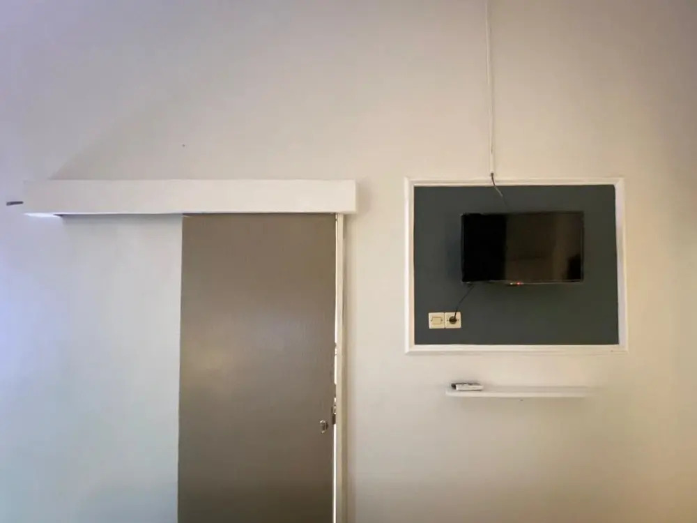 RedDoorz near Bukit Ragas Hotel D\Ayanna Pati