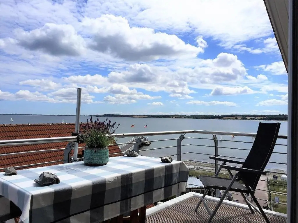 Meeresblick-Deck-44-Haus-3-WE-44