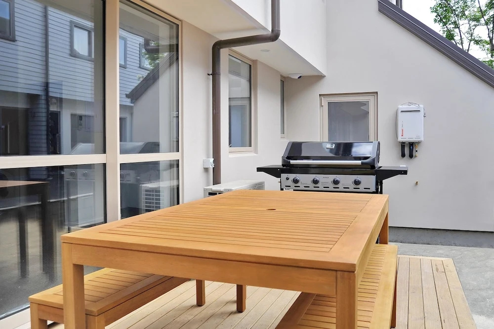 Madras St Apartment 2 - City