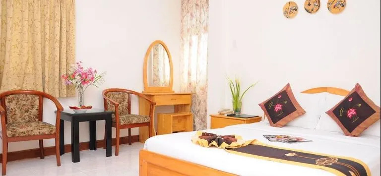 Golden Lotus Hotel