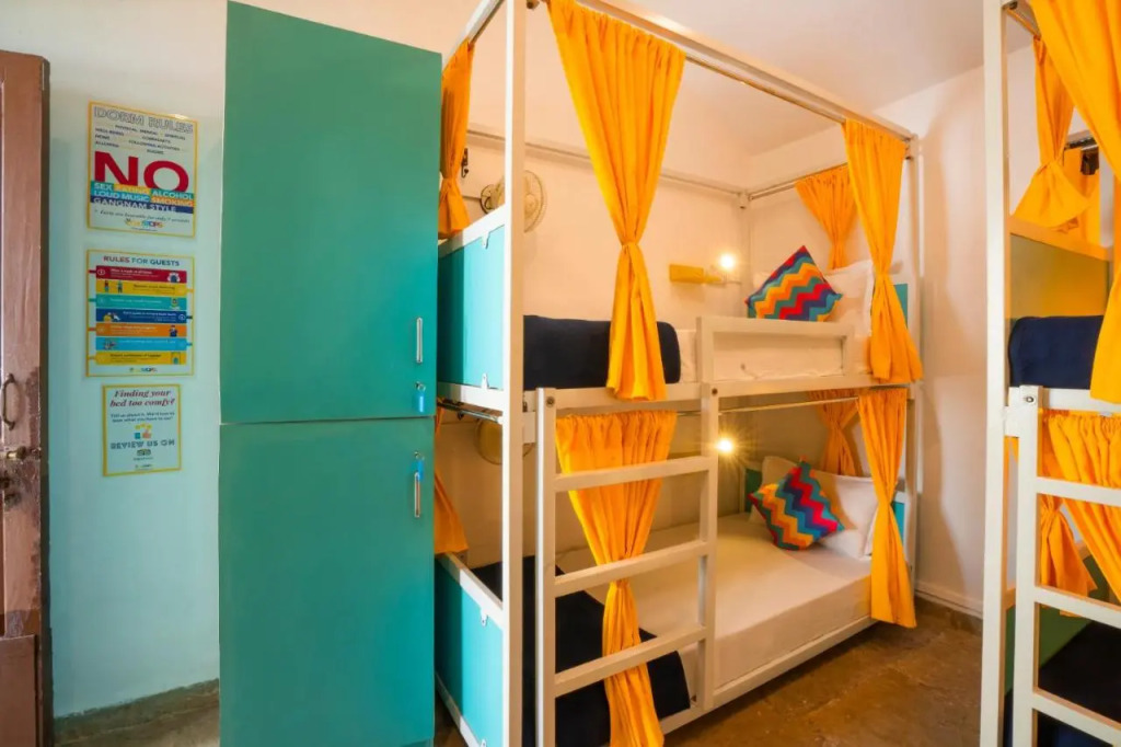 Gostops Goa, Calangute - Rooms & Dorms