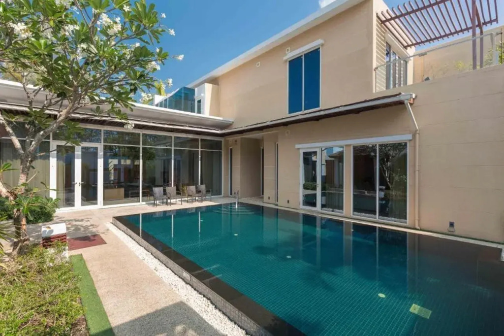 Andaman Pool Villas, Maikhao Beach Phuket