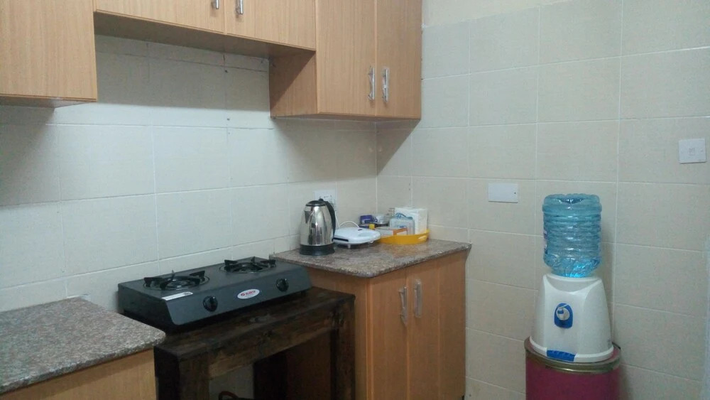 Hirwado Homes & Cozy Rooms JKIA -3 Bedrooms With 5beds, 2Baths - 500metres From Each Other