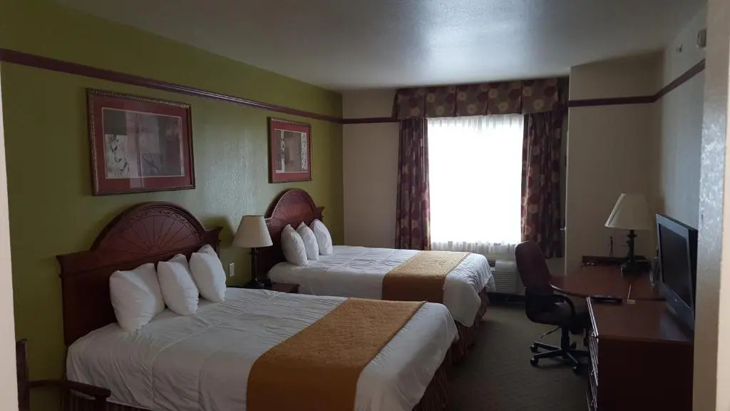 Budget Host Inn and Suites Cameron